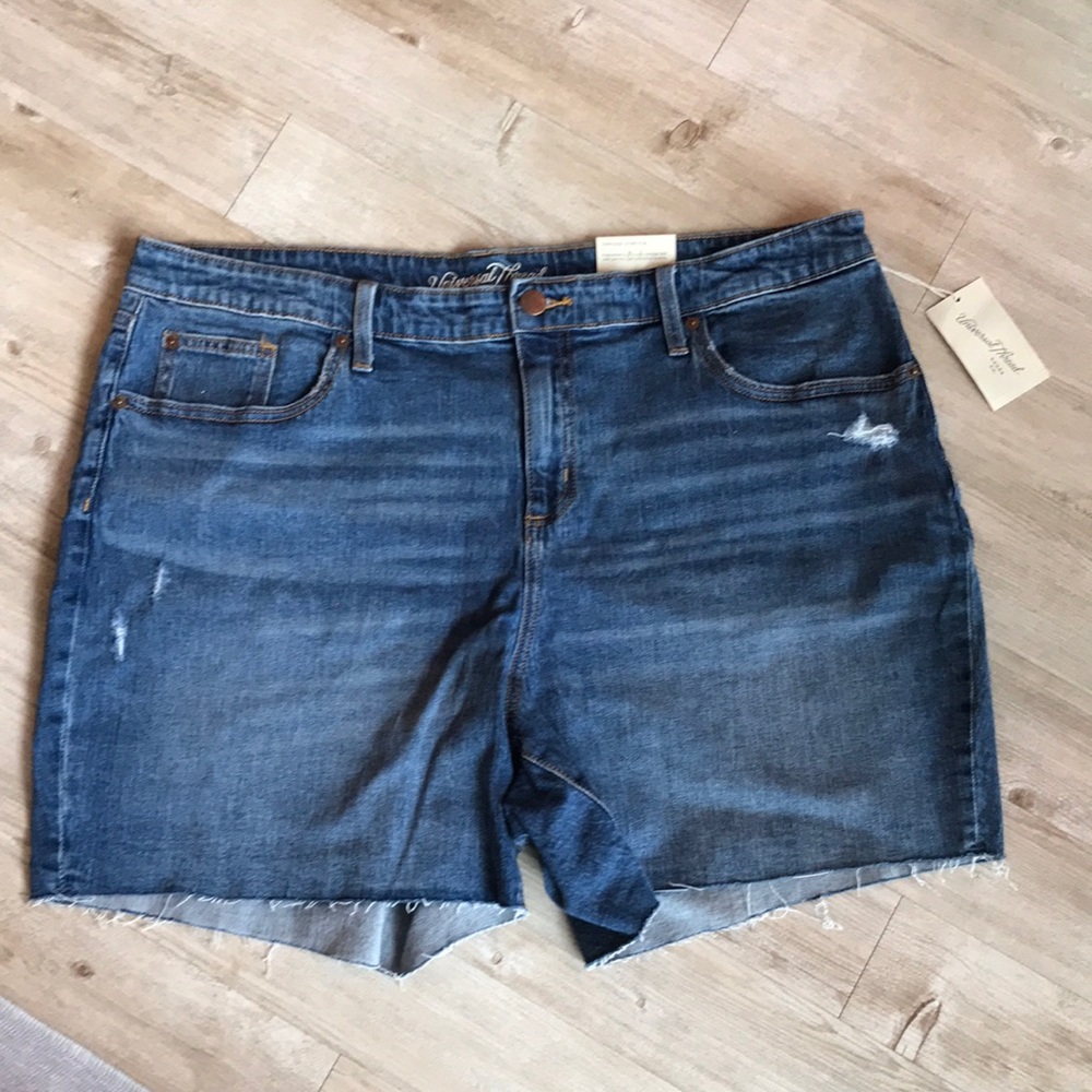 Universal Thread Goods Co Jean Boyfriend Shorts, Size 20W, Dark Blue
